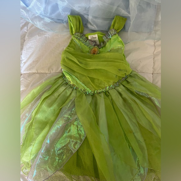 Disney Deluxe princess dresses Size 4T - Picture 5 of 6